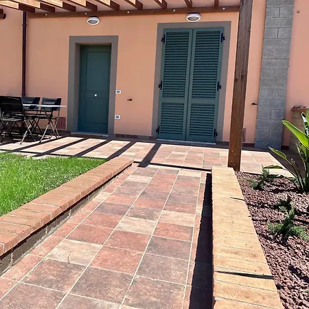 Baratti Garden House Vakantiehuis