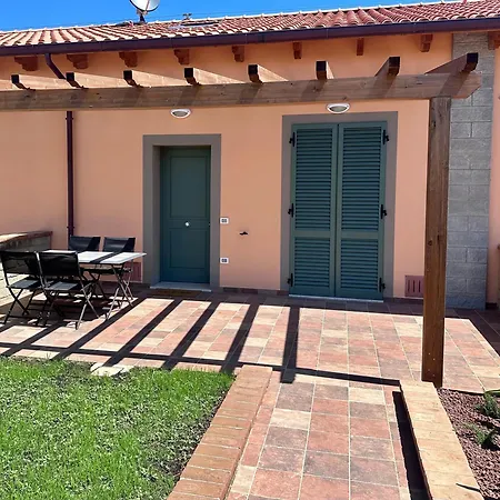 Baratti Garden House بيت للعطل *